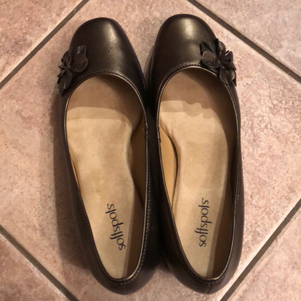 Bronze leather flats